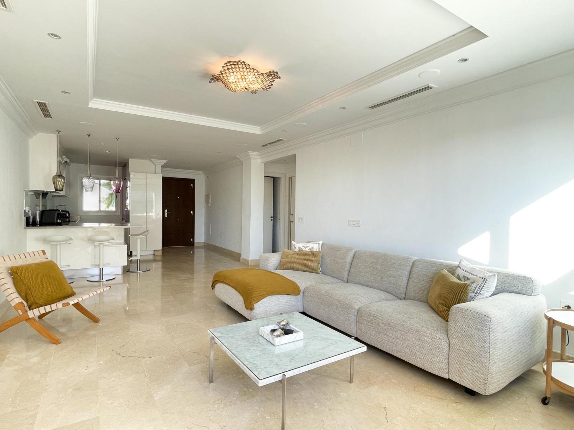 Aloha Hill Club Exclusive With Premier Amenities * Marbellac